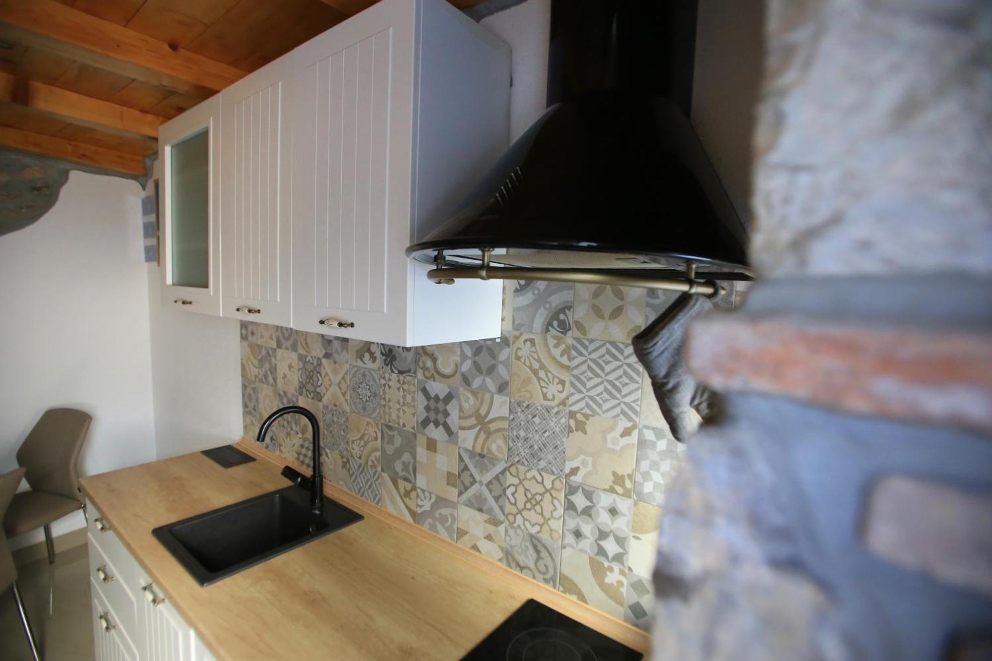 Apartment Volos Karmen With Roof Terrace, Sea View, Free Private Parking