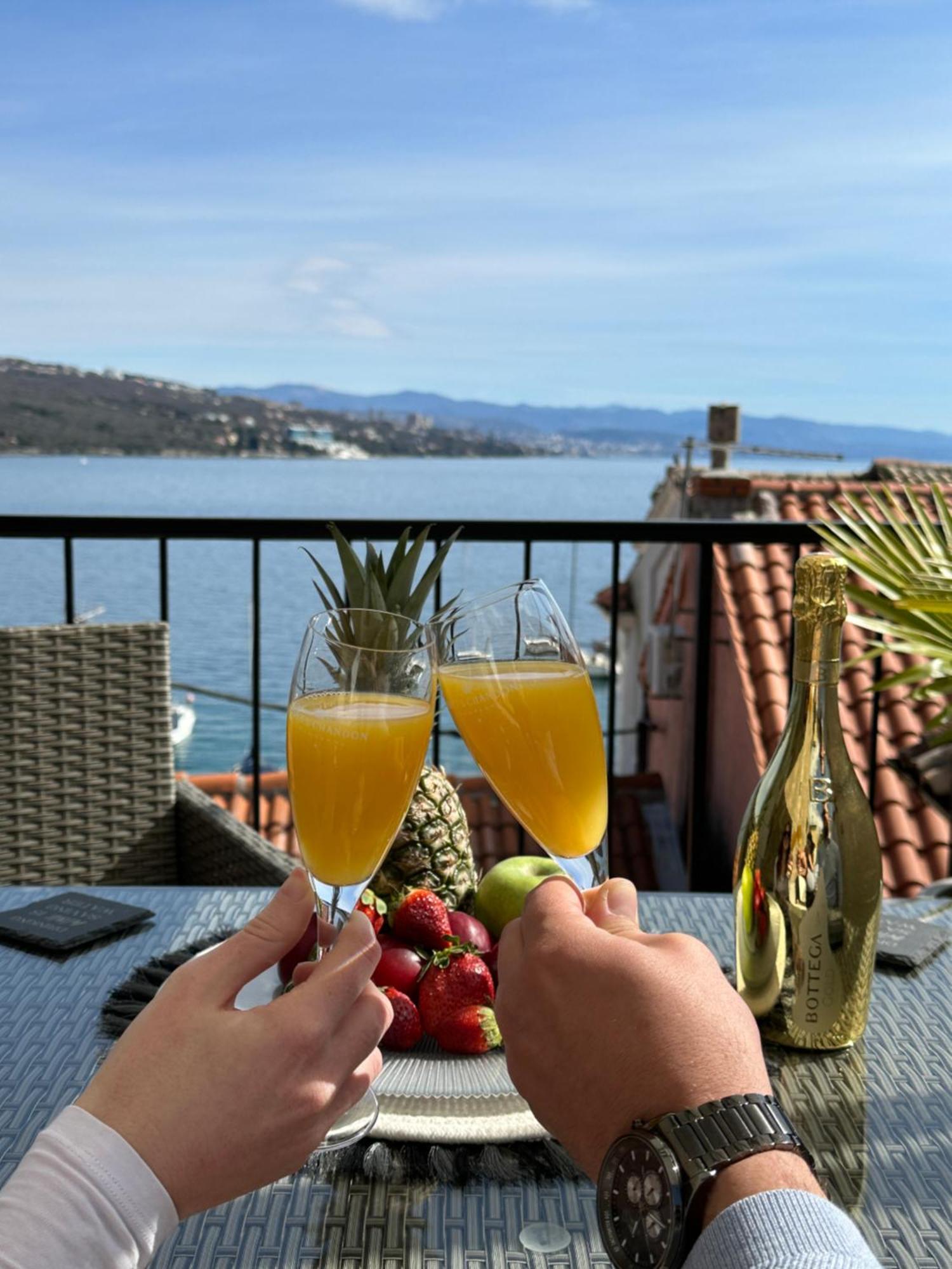 Volos Karmen With Roof Terrace, Sea View, Free Private Parking Opatija